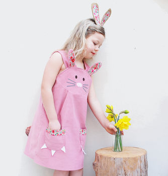normal_bunny-rabbit-pink-dress-in-liberty-print